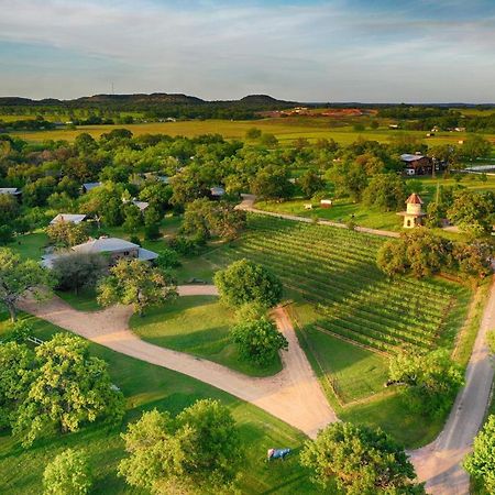 פרדריקסברג Barons Creekside Resort מראה חיצוני תמונה