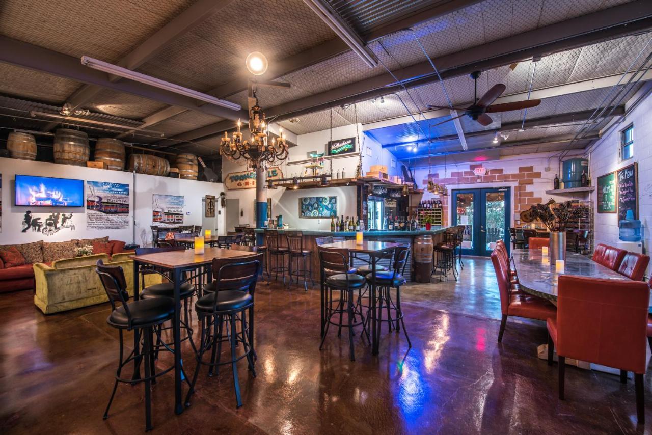 פרדריקסברג Barons Creekside Resort מראה חיצוני תמונה