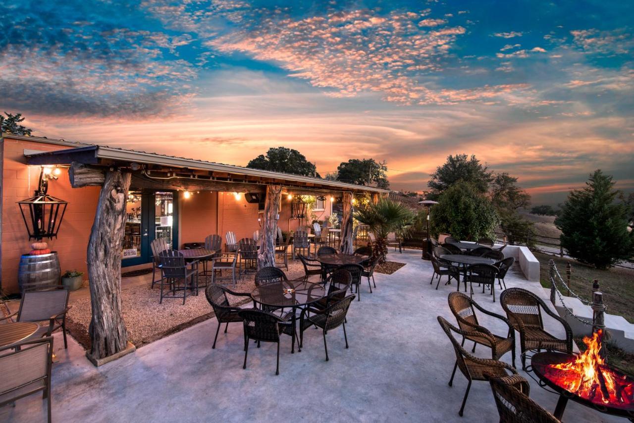 פרדריקסברג Barons Creekside Resort מראה חיצוני תמונה